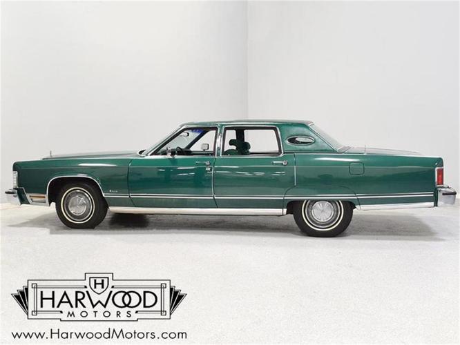 1977 lincoln town car in macedonia, ohio