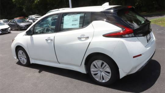 2025 Nissan Leaf