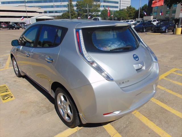2011 nissan leaf sl