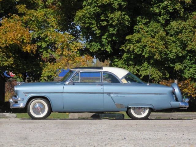 1954 ford crestline skyliner - restored - blue & white