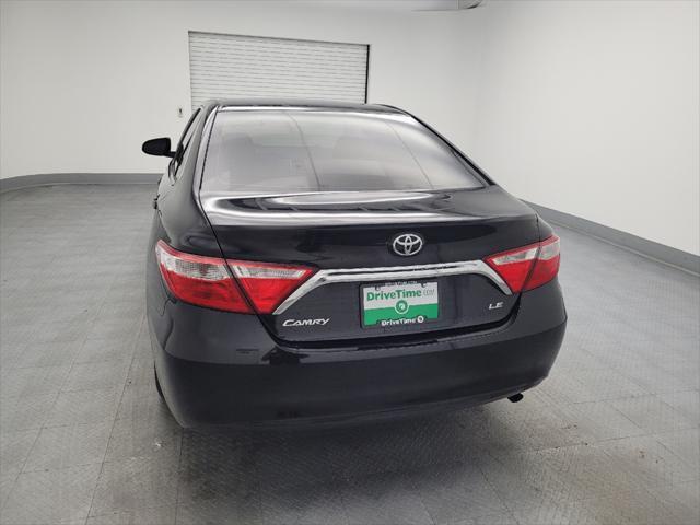 2016 toyota camry le
