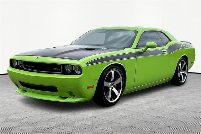 2008 dodge challenger srt8