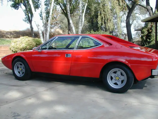 ferrari gt4