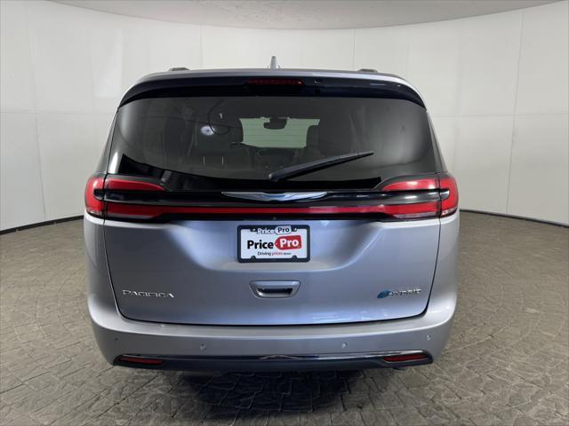 2021 chrysler pacifica hybrid touring l