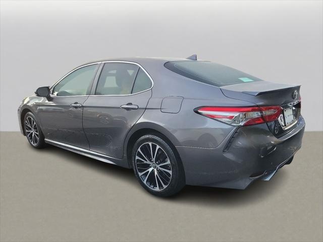 2019 toyota camry se