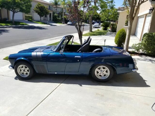 1970 datsun roadster 1600