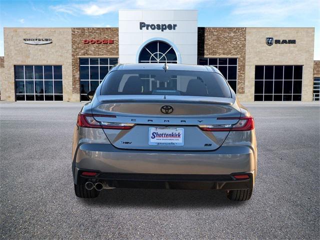 2025 toyota camry se