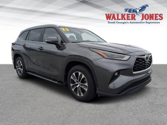 2023 toyota highlander l