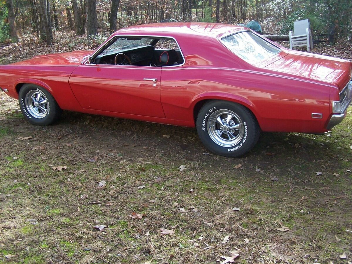 1969 cougar 351 w, 3 on the floor, new paint, mag wheels with new tires