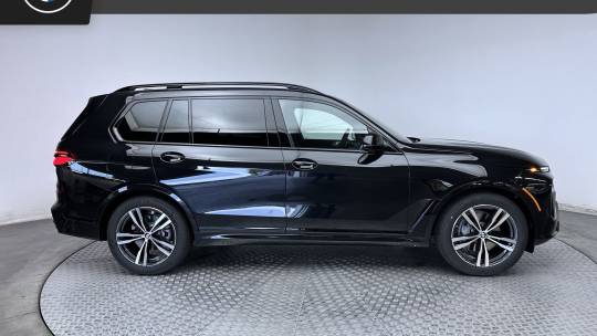 2025 BMW X7