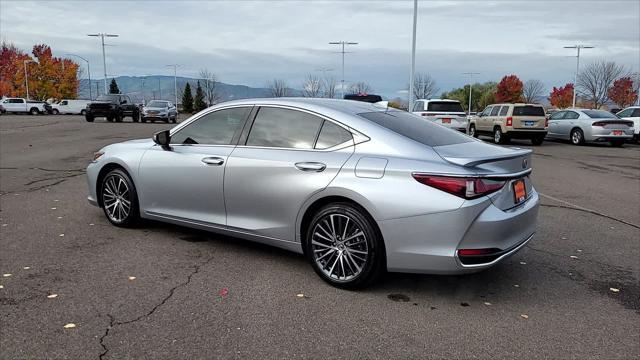 2023 lexus es 300h base