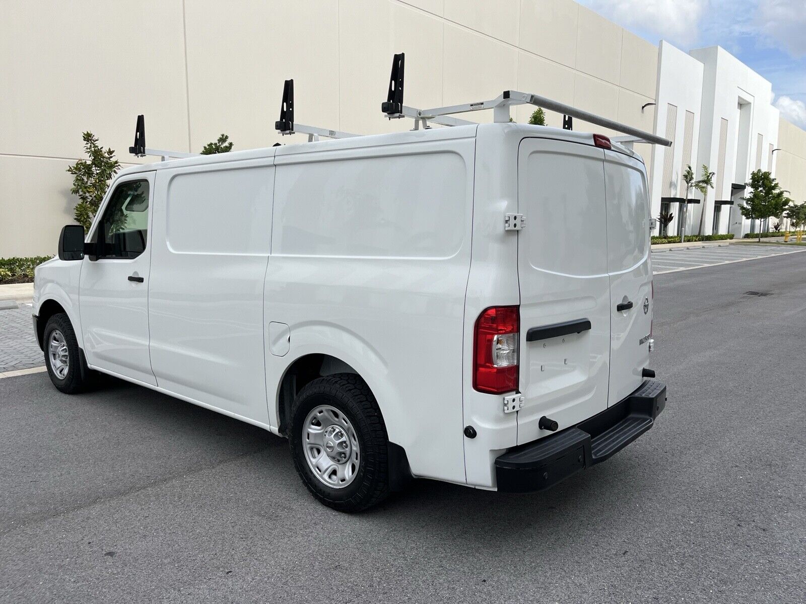 2019 nissan nv 2500 s