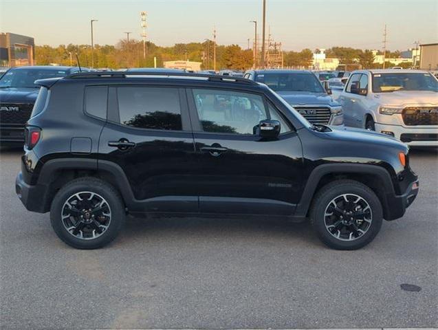 2023 jeep renegade upland