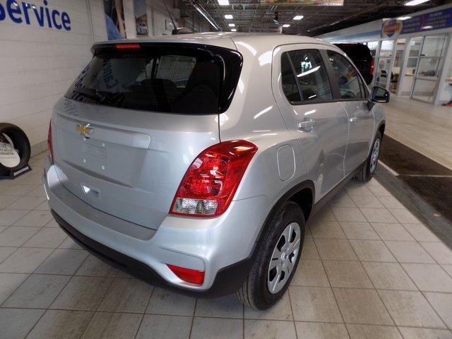 used 2017 chevrolet trax fwd ls fenton, mi 48430 for sale in fenton, michigan