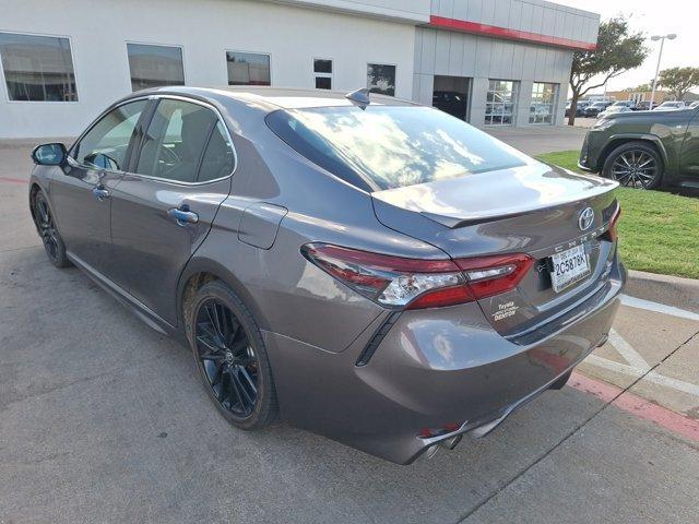 2023 toyota camry hybrid xse