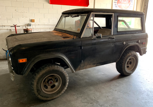 1974 bronco v8, power steering, power disk brakes, automatic!