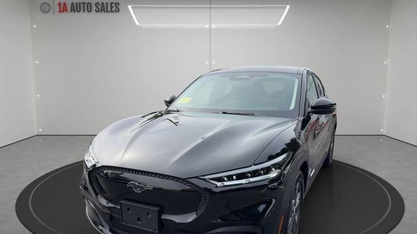 2021 ford mustang mach-e select