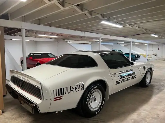 1980 pontiac trans am coupe white rwd automatic turbo trans am pace car
