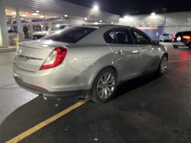 2015 lincoln mks base