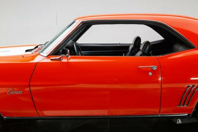 1969 chevrolet camaro z28 tribute 350 v8 4 speed manual coupe hugger orange