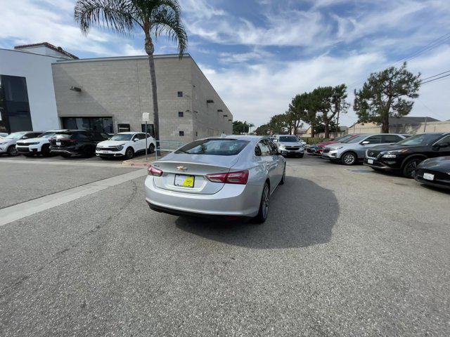 2022 chevrolet malibu fwd lt