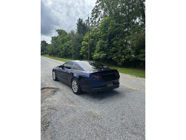 2012 ford mustang v6 premium