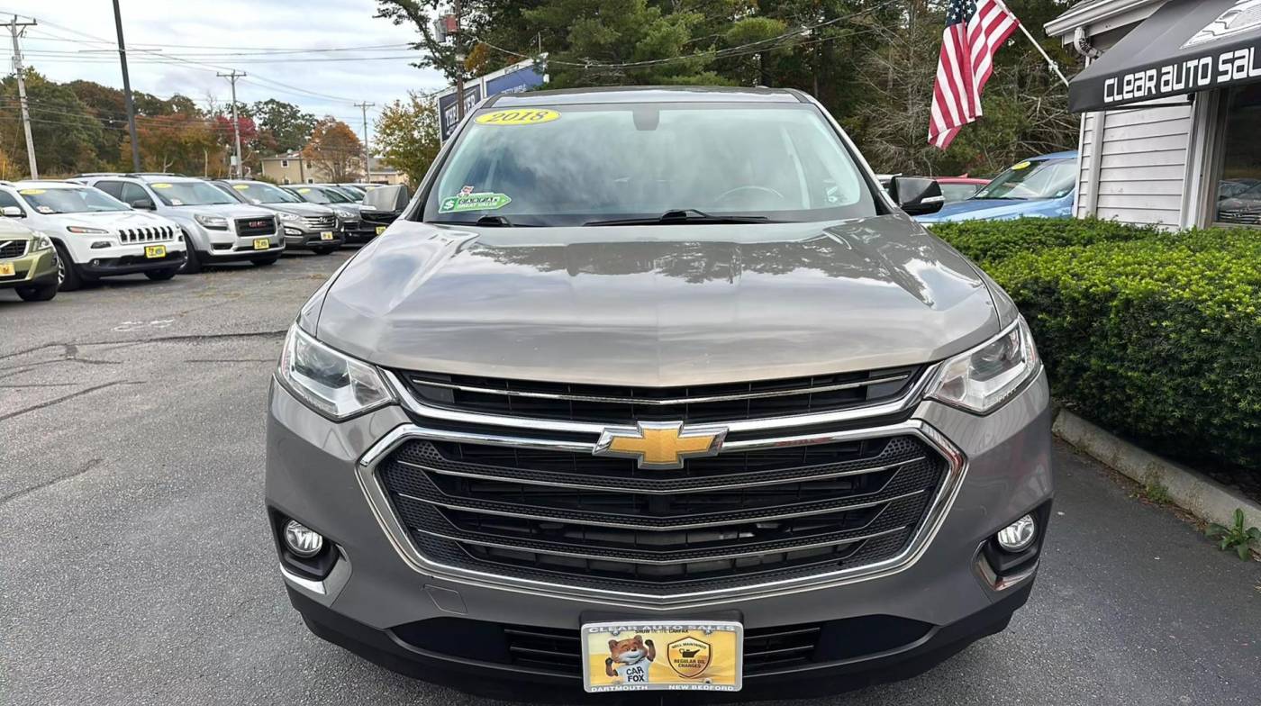 2018 chevrolet traverse lt cloth
