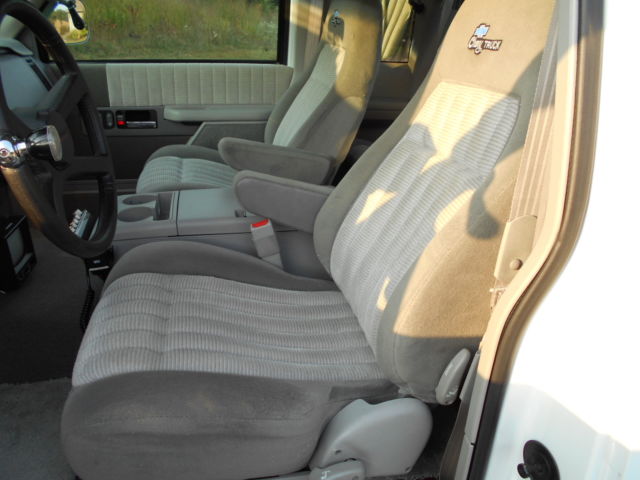 1994 chevrolet silverado ext cab 3500 dually 37,000 origional miles