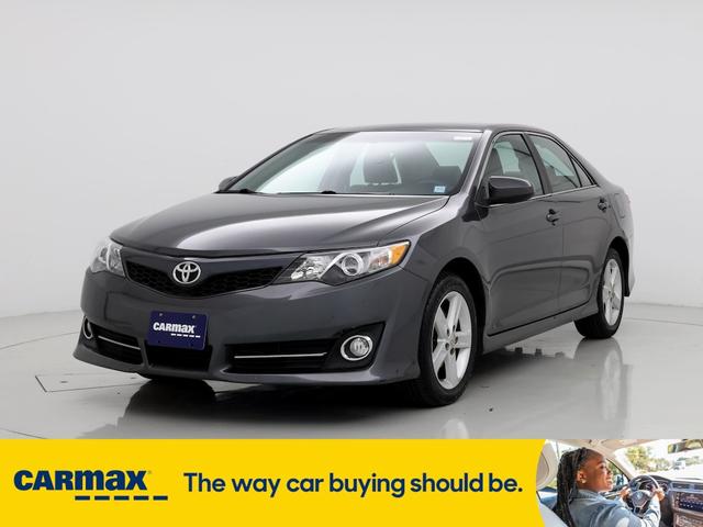 2014 toyota camry se