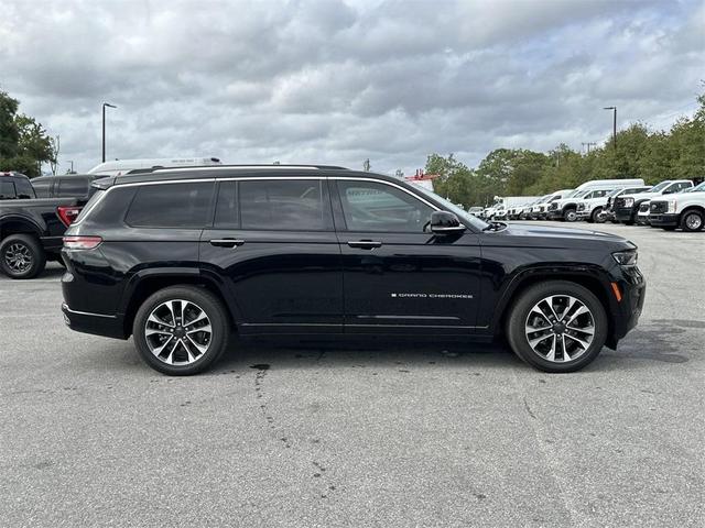 2022 jeep grand cherokee l overland