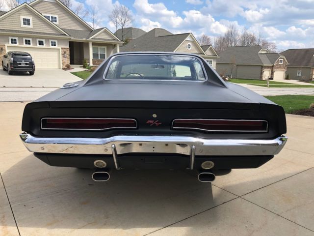 1969 dodge charger r/t * 440 / 727 * true "xs" 440 r/t * true high performance!