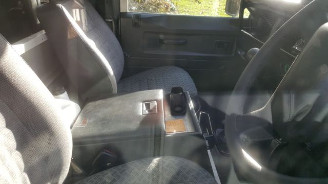 '89 land rover d90 row sw ... very mech sound, many updates - non molested