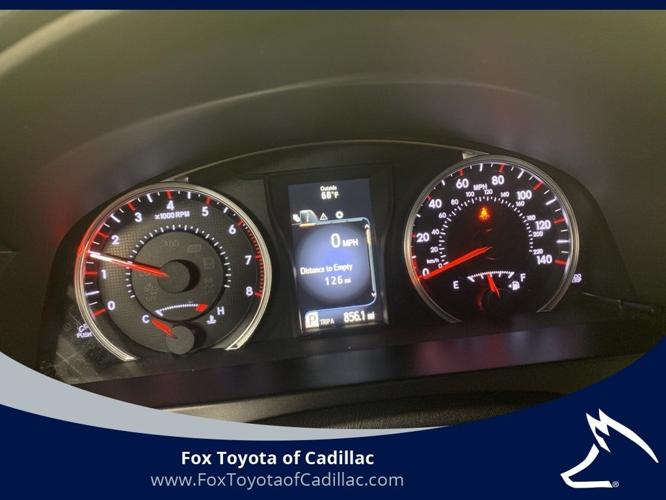 used 2017 toyota camry le cadillac, mi 49601 for sale in cadillac, michigan