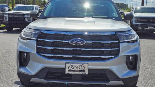 2025 Ford Explorer active