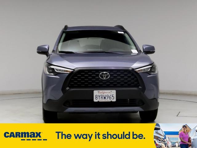 2022 toyota corolla cross le