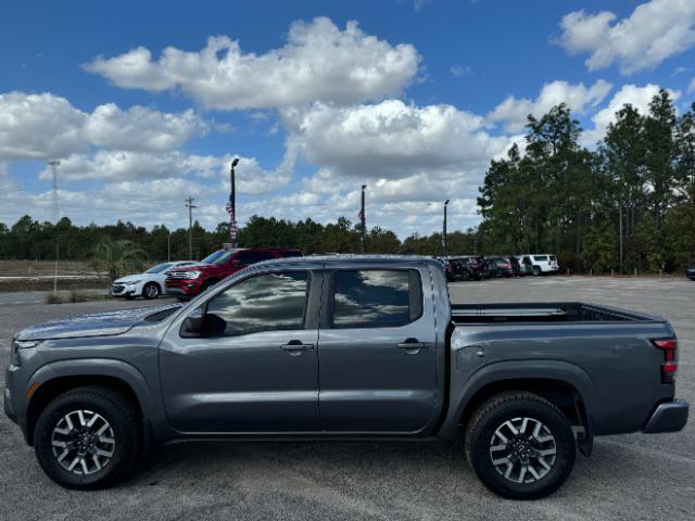 2022 nissan frontier sv