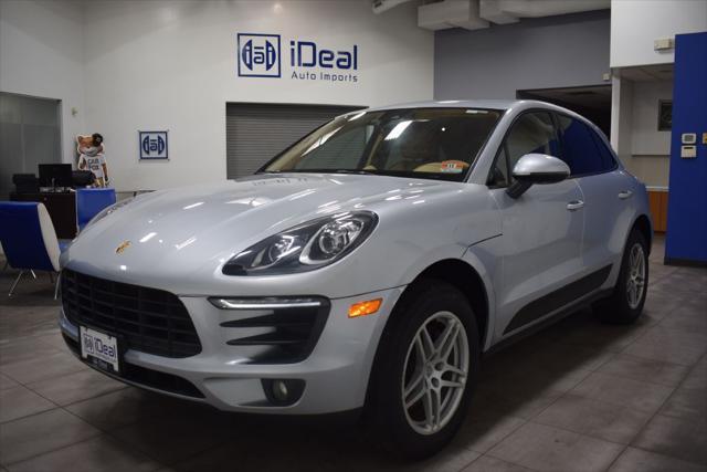 2017 porsche macan base