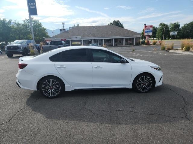 2022 kia forte gt