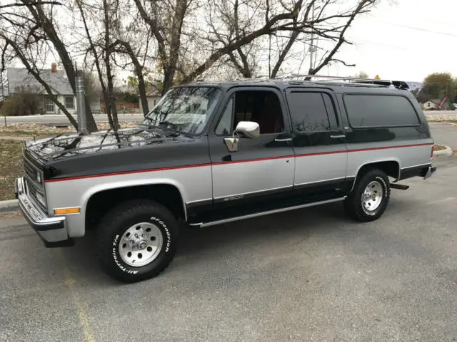 1989 chevrolet v1500 silverado suburban 4 door sport utility wagon