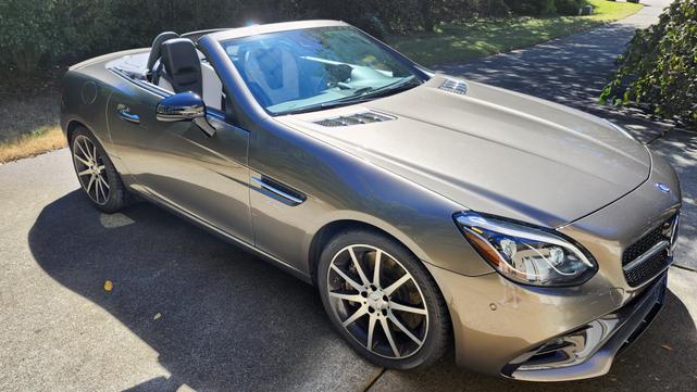 2017 mercedes-benz amg slc 43 base