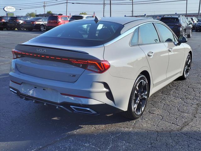 2022 kia k5 gt-line