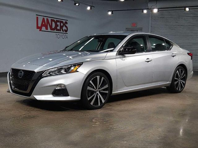 2022 nissan altima 2.5 sr