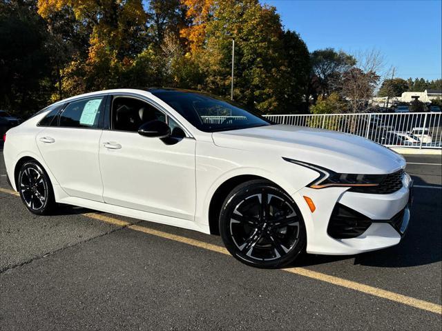2022 kia k5 gt-line