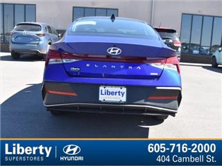 2024 Hyundai Elantra blue