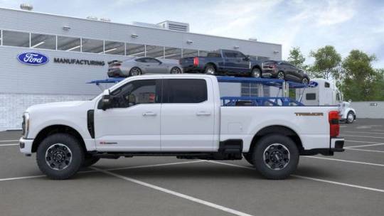 new 2024 ford super duty f-350 lariat crew cab 6.75' box srw 4wd