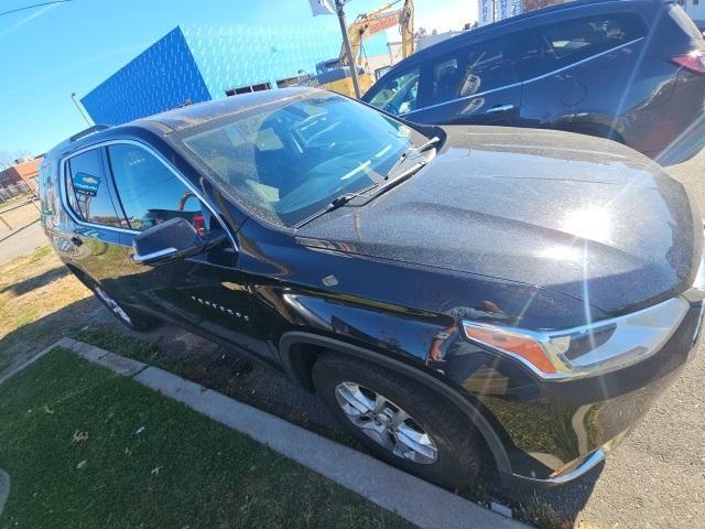 2018 chevrolet traverse lt cloth