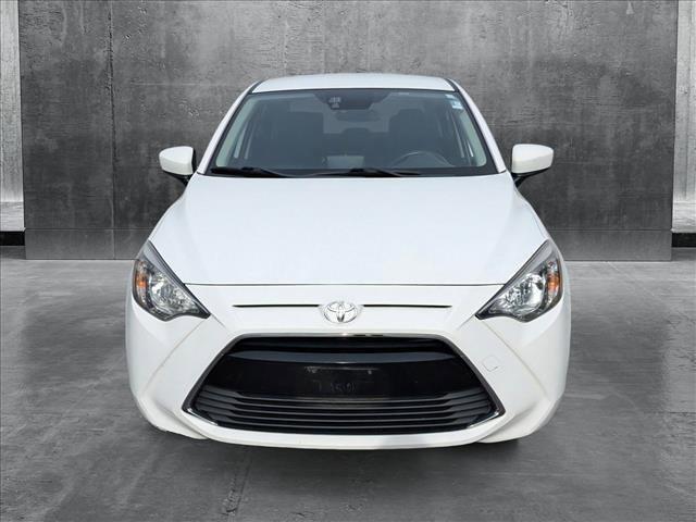 2018 toyota yaris ia base
