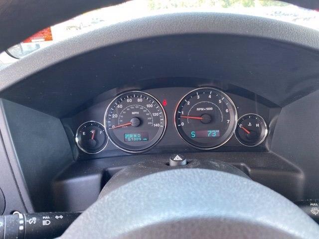 2006 jeep commander in plymouth, wisconsin