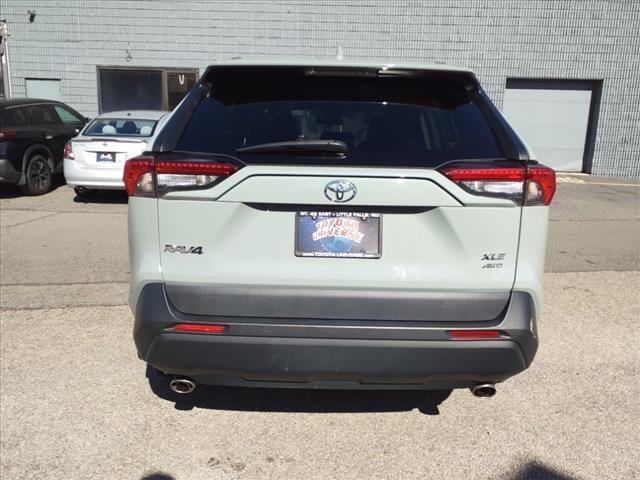 2021 toyota rav4 xle