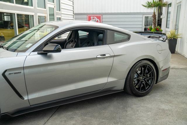 2020 ford shelby gt350 base